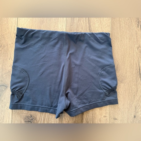 Ellesse Tennis Shorts Gray Size 10 - Picture 2 of 9